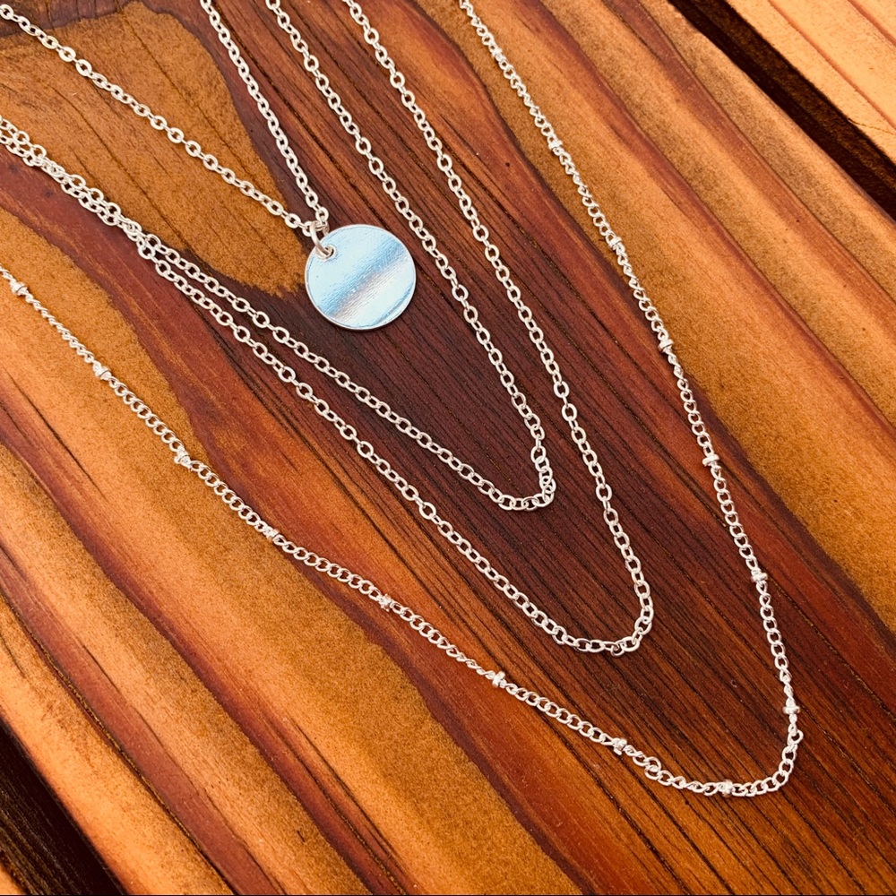 GOLD - AVERY Layered Trendy Necklace - Picture 4 of 4